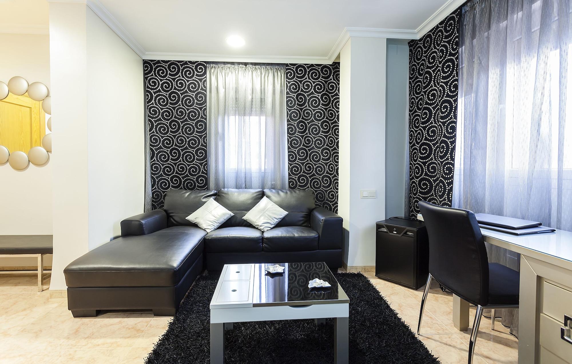 Manolo Hotel